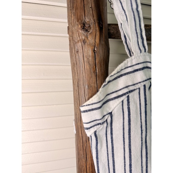 Brandy Melville Cropped Button Front Tank Top Blue Stripe  Adjustable Straps - Picture 4 of 7